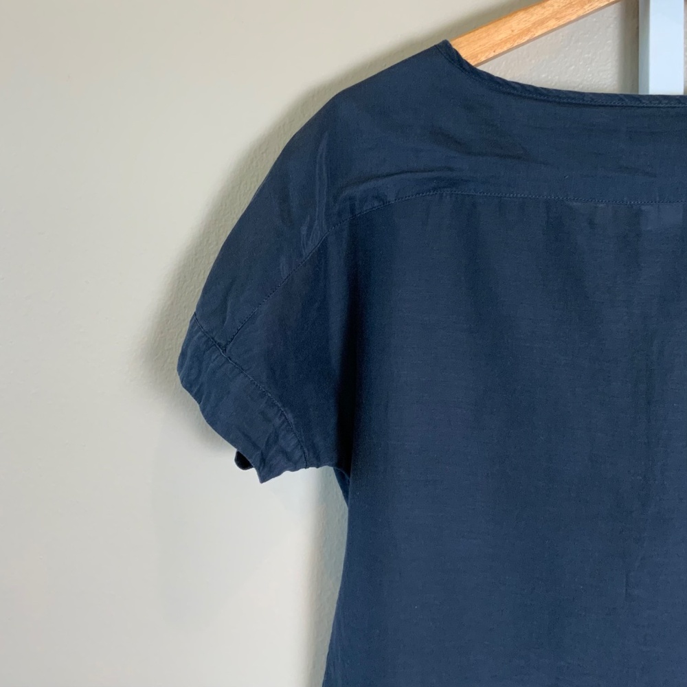 GAP Short Sleeve Ruffle Front Button Top - Picture 12 of 16